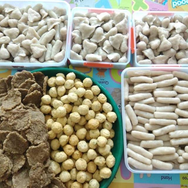 

Pempek ikan tenggiri asli palembang