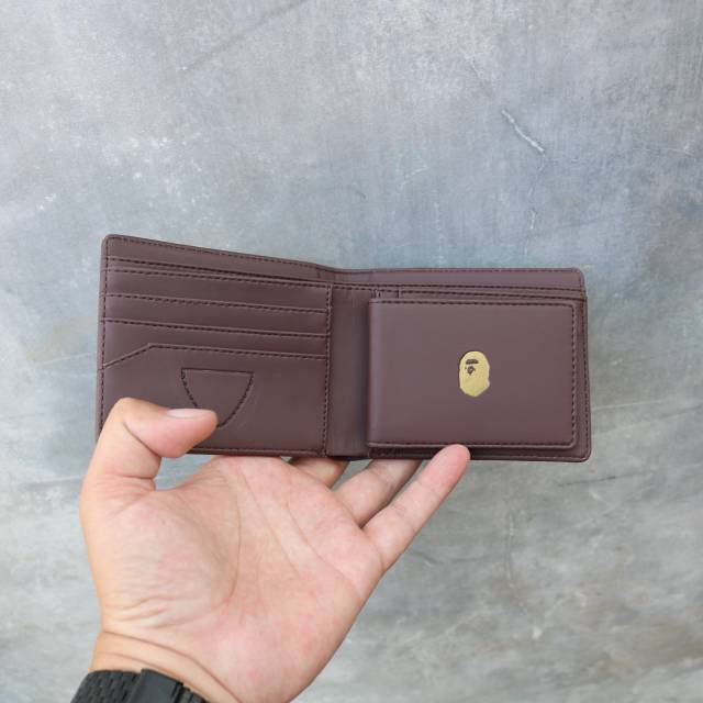 Dompet bape coklat