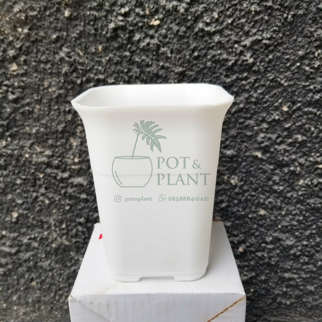 Pot NKT JUOSS Kotak 12 cm - PUTIH