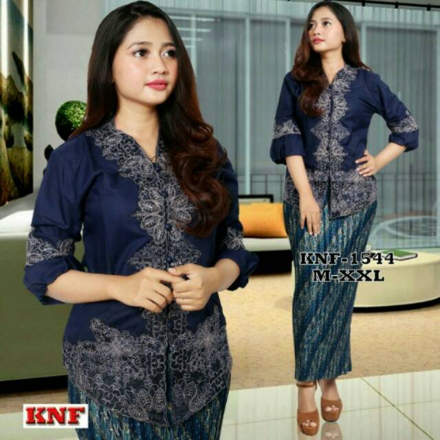 Kebaya encim lengan balon