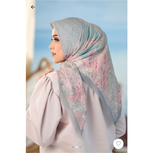 Buttonscarves Nusantara Series Savanna