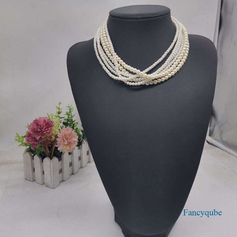 Kalung Choker Multilayer Bahan Metal Aksen Mutiara Gaya Vintage Untuk Wanita
