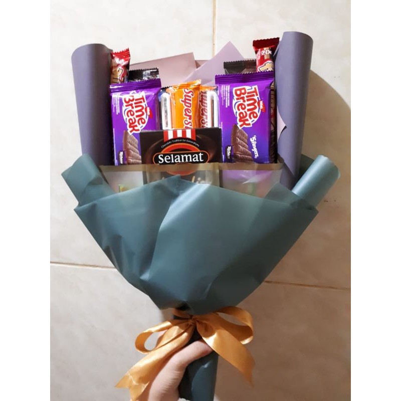 

snack bucket wisuda