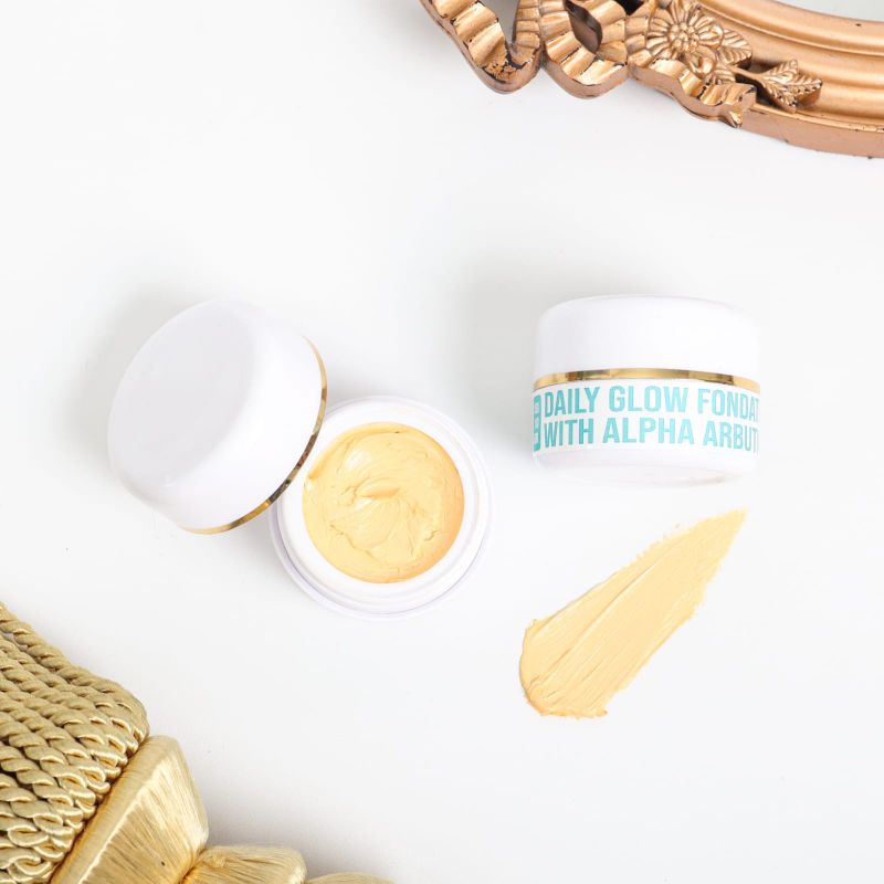 DAILY GLOW FONDATION WITH ALPHA ARBUTIN 10GR