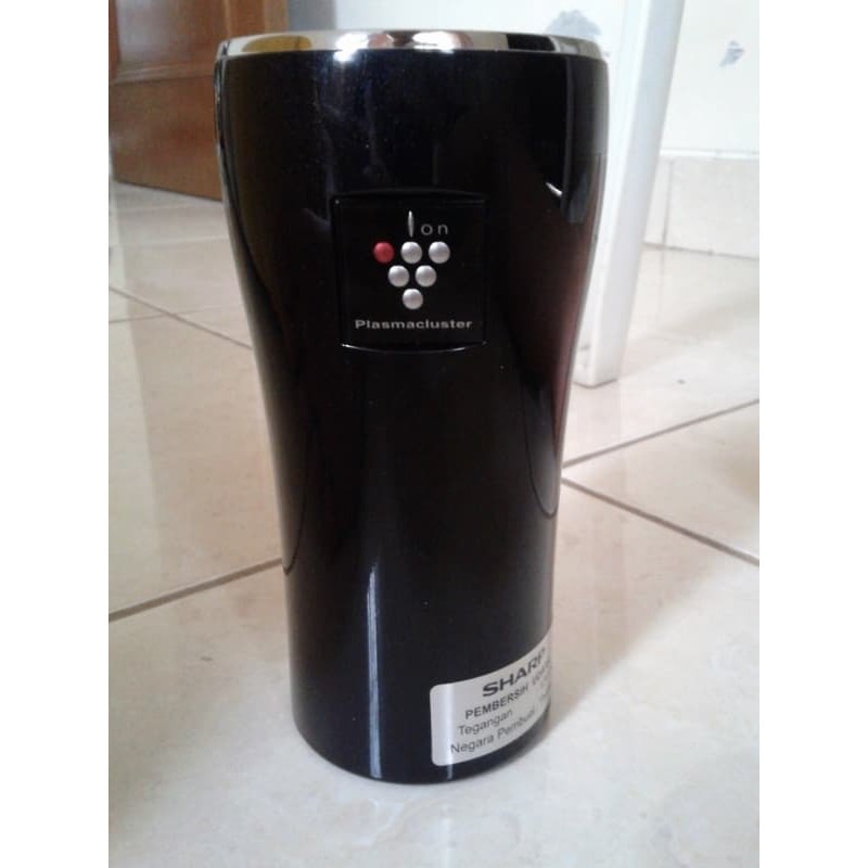 SHARP Ion Plasmacluster Air Purifier for Car / Penyaring Udara Mobil
