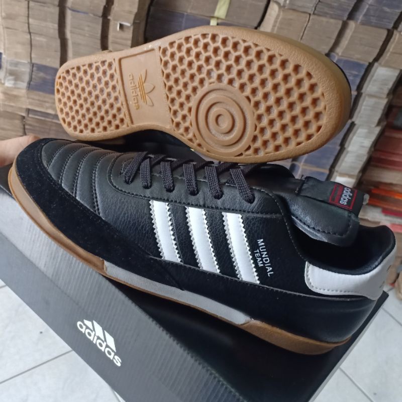 Jual Sepatu futsal Adidas jumbo big size | Shopee Indonesia