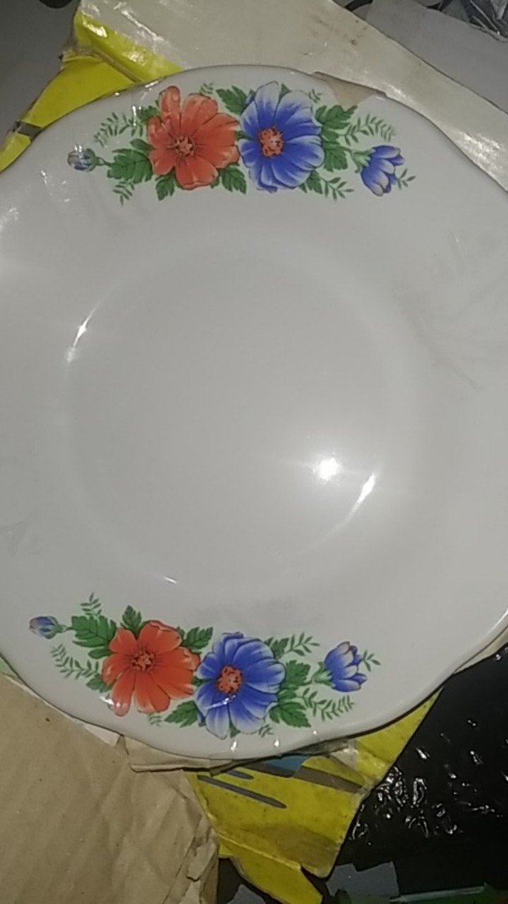 Piring Keramik Kembang 8 Lucky Parkit / Piring Makan / Piring Saji 8 Parkit Lucky - Murah Bagus