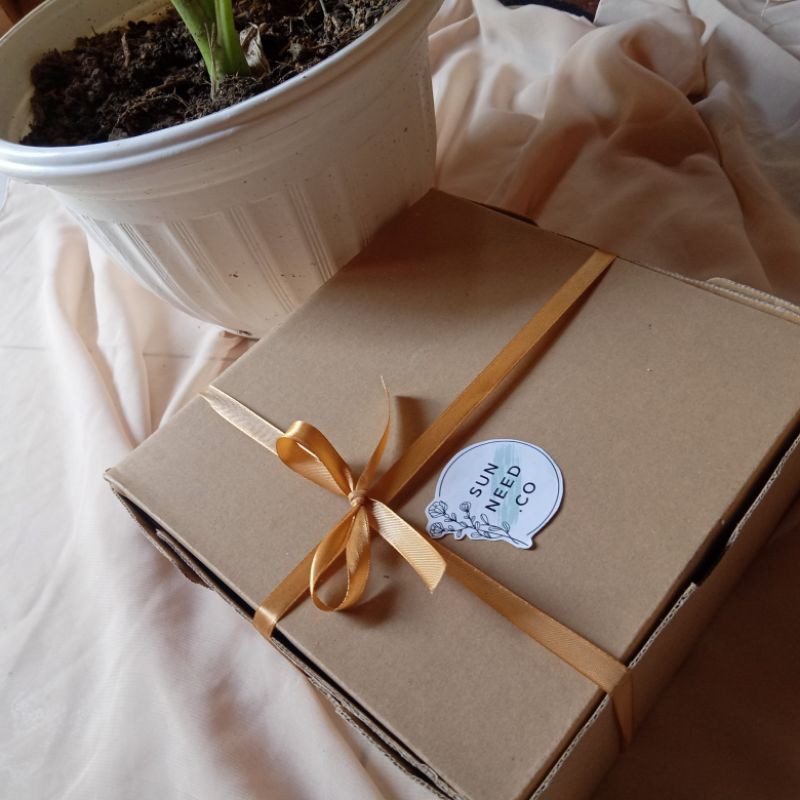 

[Gift box cewe part 2] Giftbox/hampers/kado