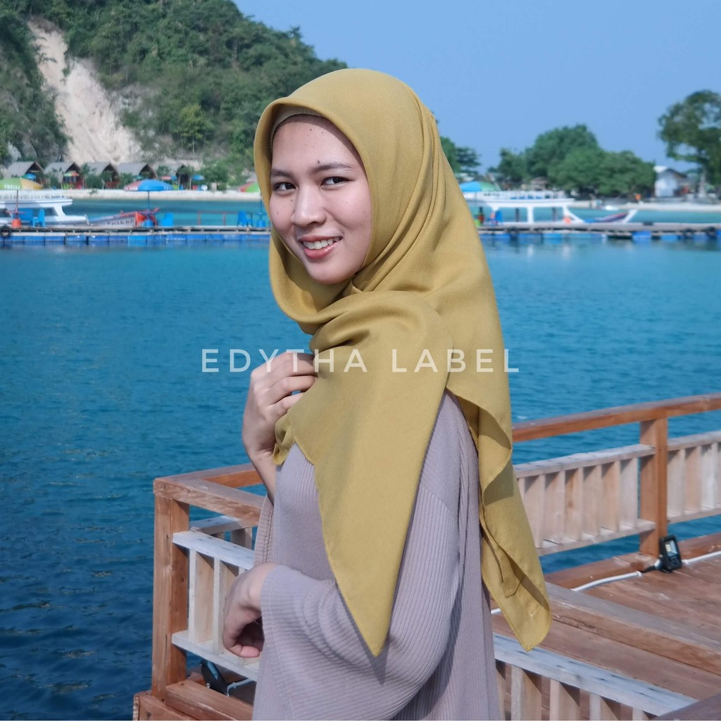 

Voal Superfine Strong Amber EDYTHA LABEL