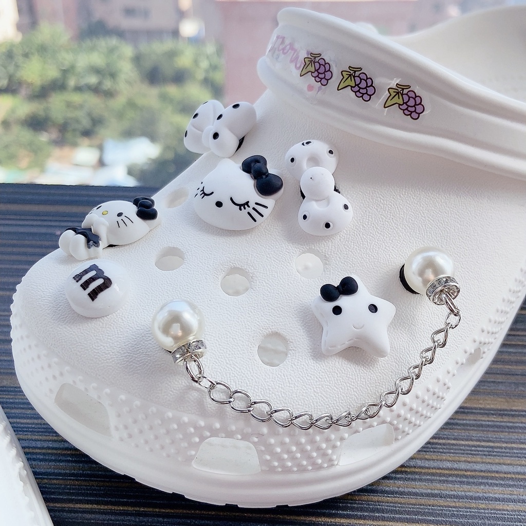 Jibbitz 14pcs / Set Charm / Charm / Charm / Charm / Charm Gelang DIY Bentuk Hello Kitty Crocs / jibbitz