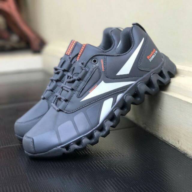 reebok zig wild tr