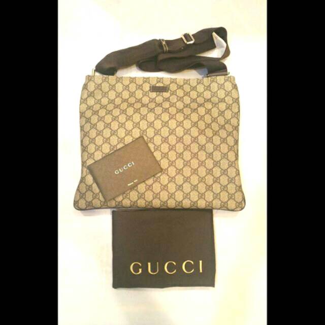 Preloved Gucci sling bag, unisex authentic original like new