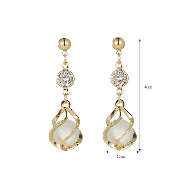 LRC Anting Tusuk Fashion Golden Geometric Diamond Drop Earrings D67721