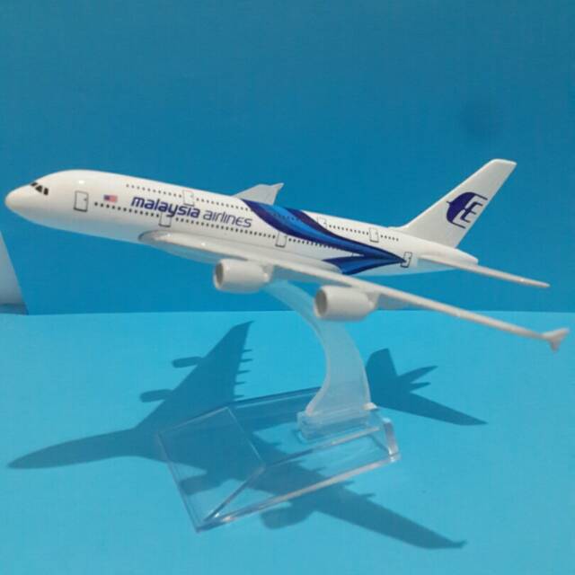 Miniatur diecast pesawat MALAYSIA AIRLINES