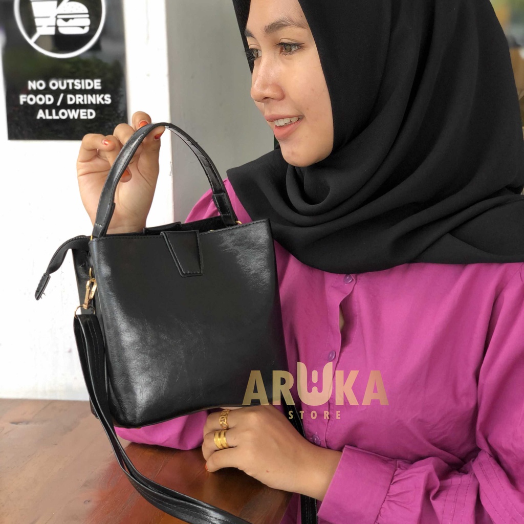 ARUKA_STORE -TAS PIANA TAS SELEMPANG WANITA TAS SLINGBAG FASHION TERBARU TAS BAHU MURAH MERIAH TAS WANITA