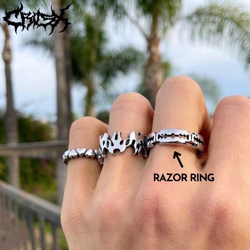 3PCS RAZOR FLAME RING SET / HIP HOP PUNK SILVER METAL RING / CINCIN SET 3 IN 1 CINCIN RAZOR BLADE FIRE RING SET FLAME RING CINCIN API CINCIN LOVE RING CINCIN COUPLE RING KOREAN STYLE RING CINCIN STYLE KOREA CINCIN AESTHETIC RING CINCIN PRIA CINCIN WANITA