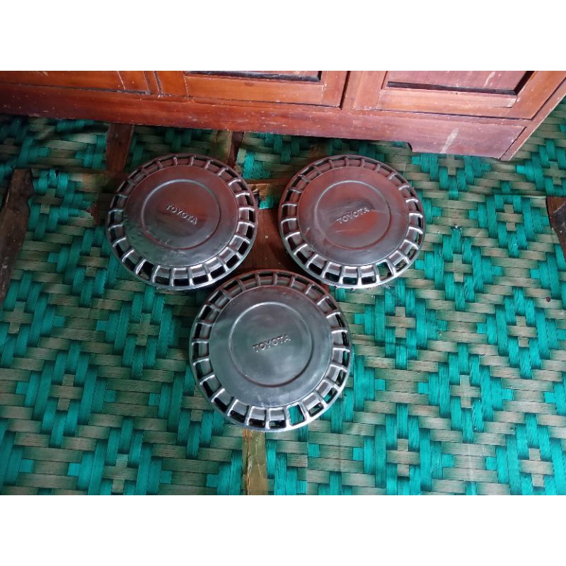 dop velg wheel dop toyota ring 13 besi stainless klasik original 3 pcs