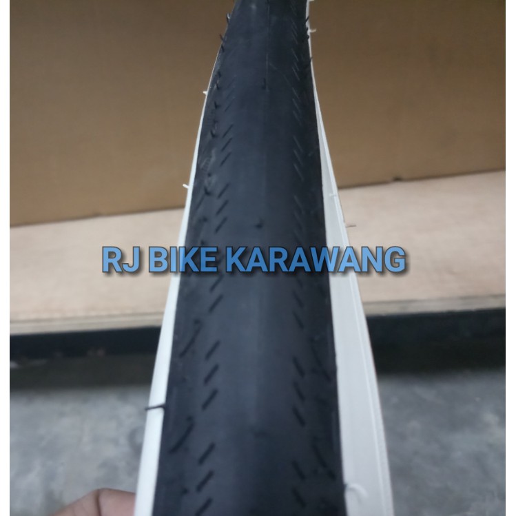 Ban Luar Kenda 20 x 1 1 8 Hitam Putih K1018