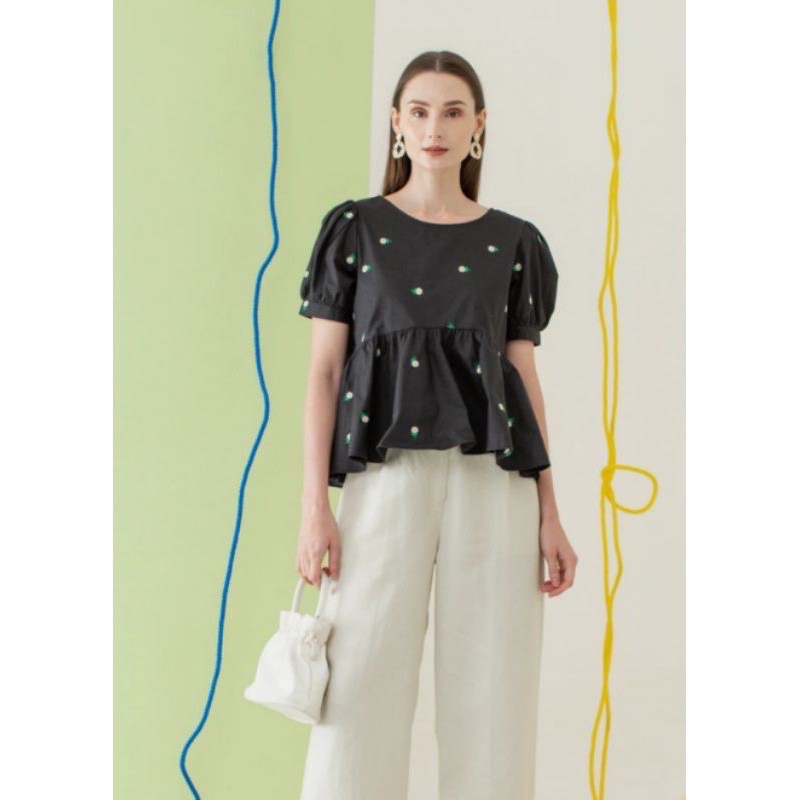 Oudre Namu Top in Black