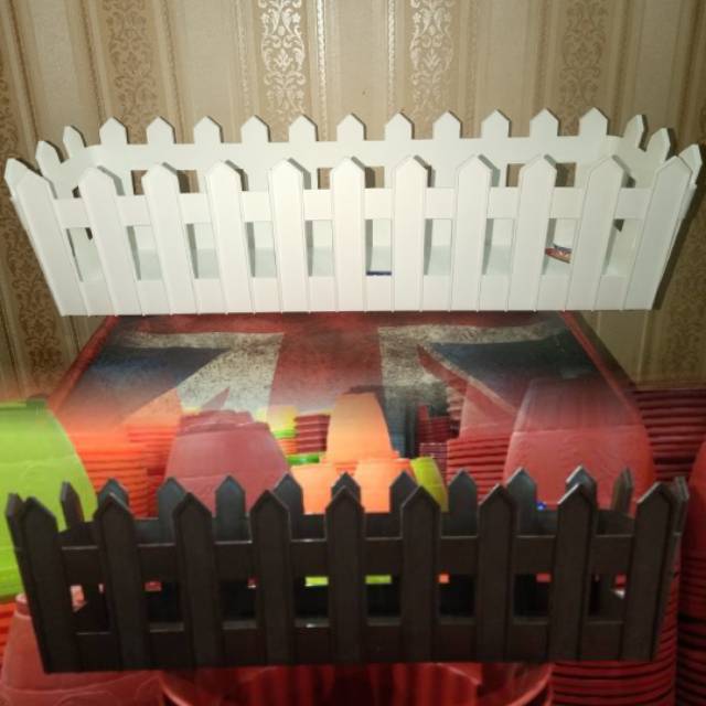 Pot panjang pagar Mamamia isi 2