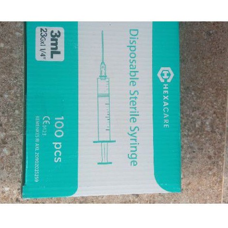 spuit 3 CC hexacare disposable sterile syringe 3 CC. 1 box isi 100