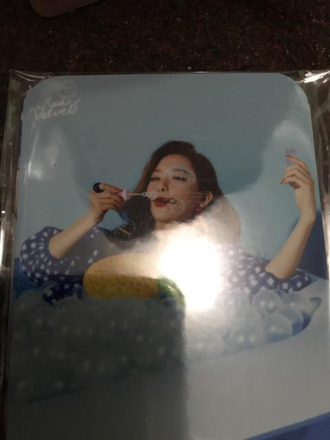 Red Velvet Magic Summer Photocard