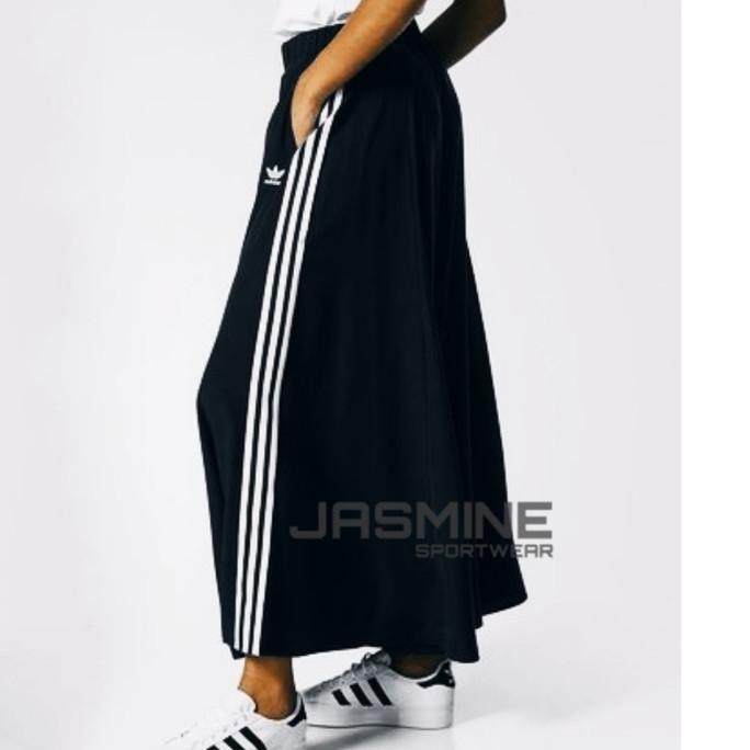 Rok Celana Olahraga Muslimah Syar'i