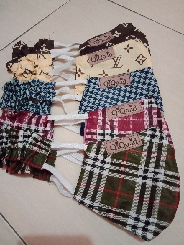 Vitara | Ready Masker Lubi Endomoda 3 Lapis • Nibras Dll