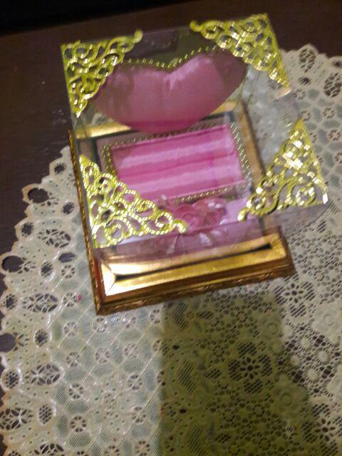 Tempat Mahar Perhiasan Cincin Pernikahan