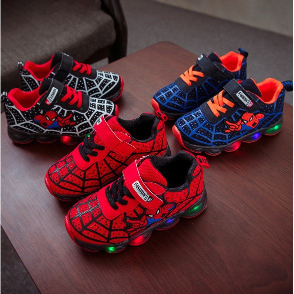 HappyOliver HERO WEB Sepatu Sneakers Anak Gambar Super Hero Dengan Lampu LED 2-8 Tahun