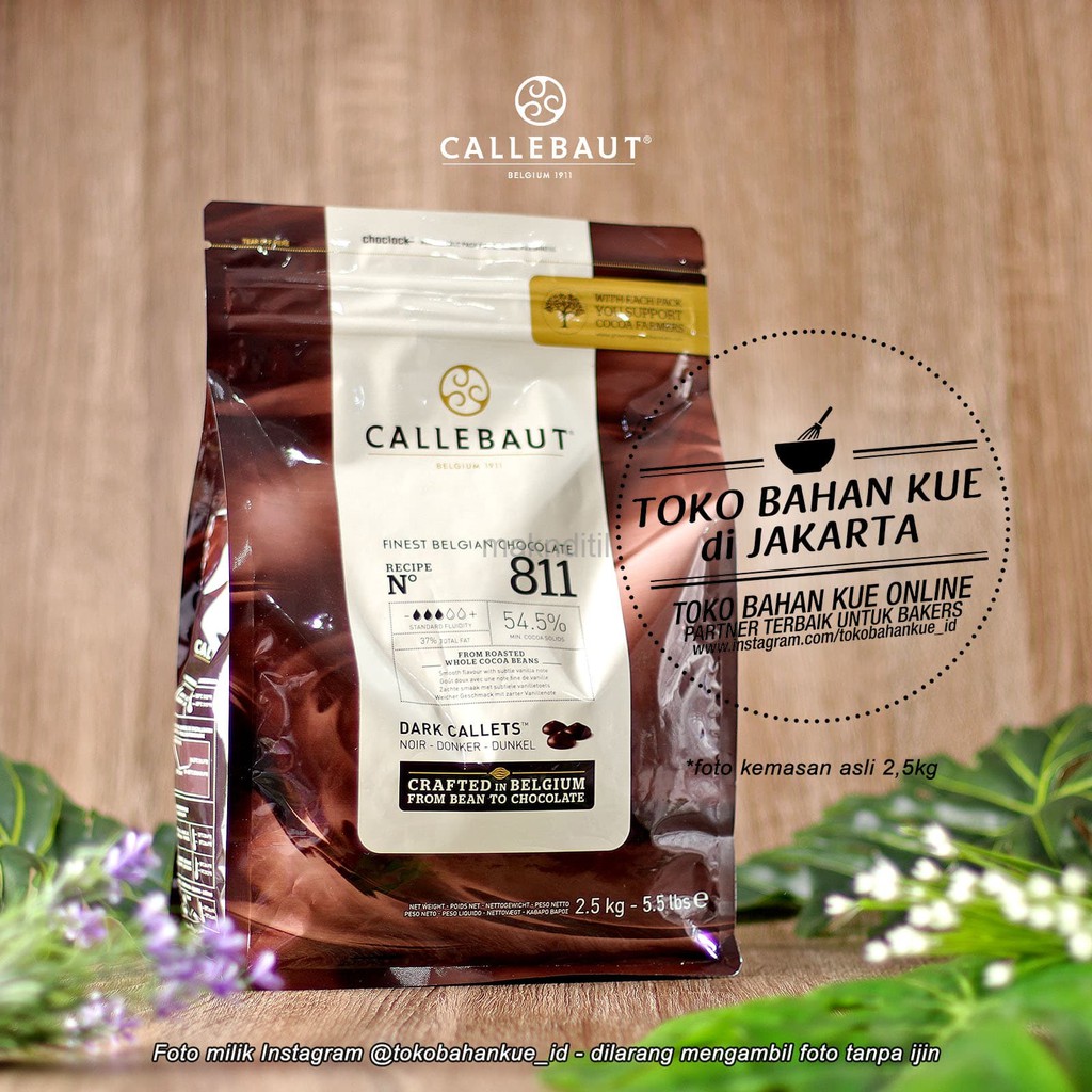 

Cokelat Couverture Callebaut Dark Callets Chocolate Import 54,5% 2,5kg