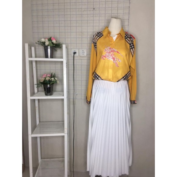 Kemeja wanita import bangkok best seller biru Kuning  motif Bulbery big size XXL ld 120