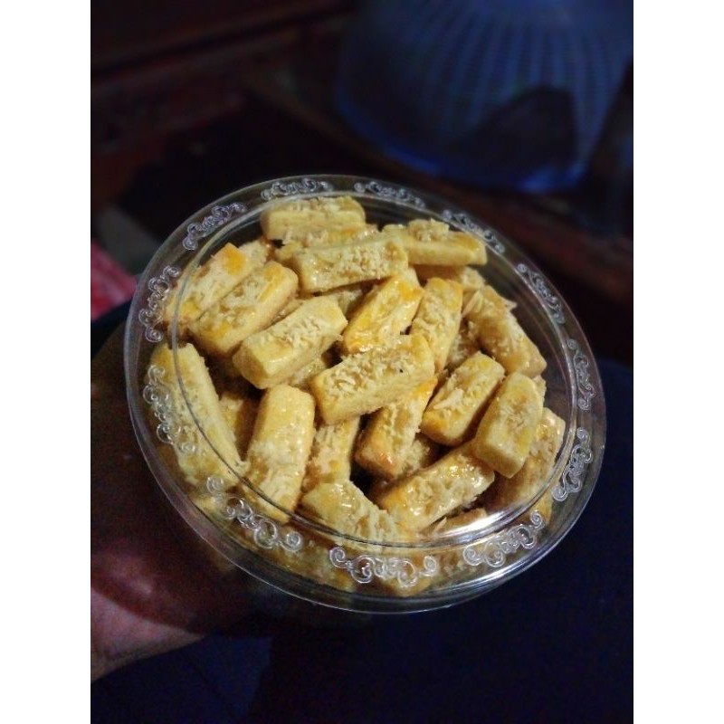 

KUE KERING LEBARAN KASTENGEL