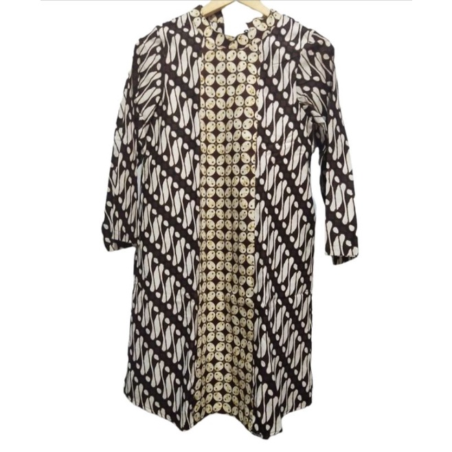 Batik Nanikabiyoo Boutique