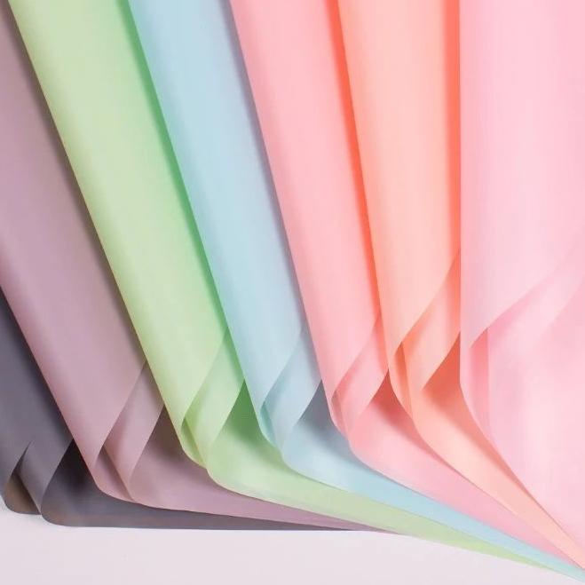 

❊ (isi 20lembar) Cellophane / kertas wrapping / plastik bunga florist ➯