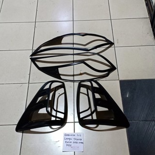 Guncix Sparepart Garnish Lis Lampu Toyota Rush 2021 Hitam Guncix Sparepart Garnish Lis Lampu Toyota Rush 2021 Hitam