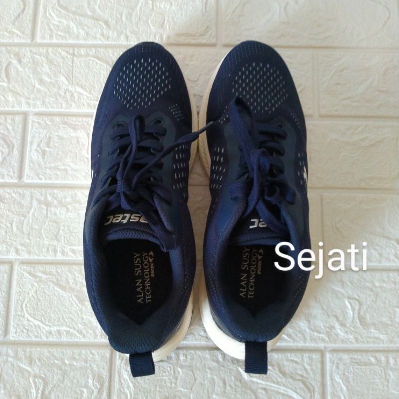 Sepatu Olahraga Pria Astec Original