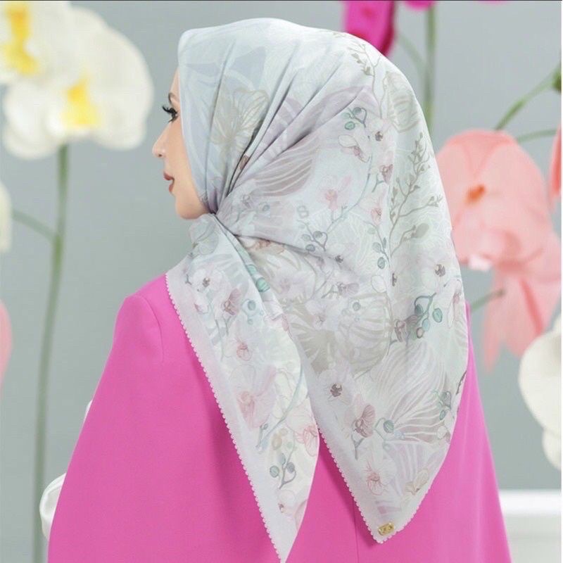 Segera miliki Buttonscarves orchide Pearl