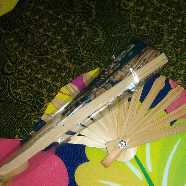Kipas batik jumbo,kemasan plastik