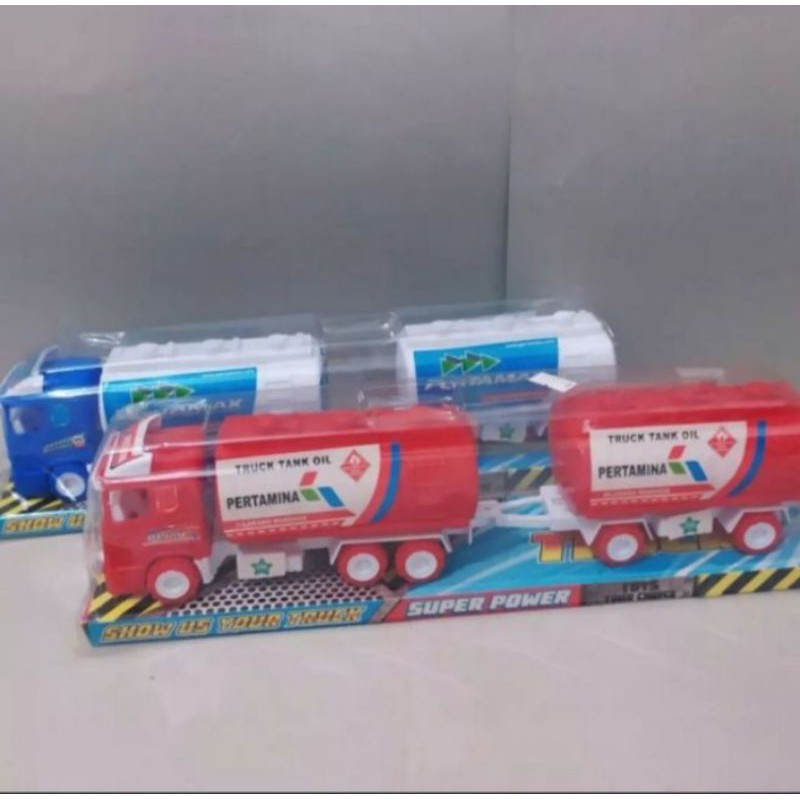 Mainan mobil truk gandeng tangki pertamina