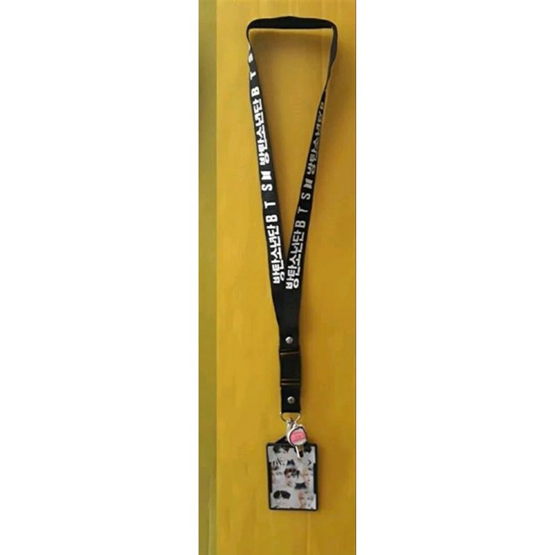 

NAZ LANYARD BTS K-POP