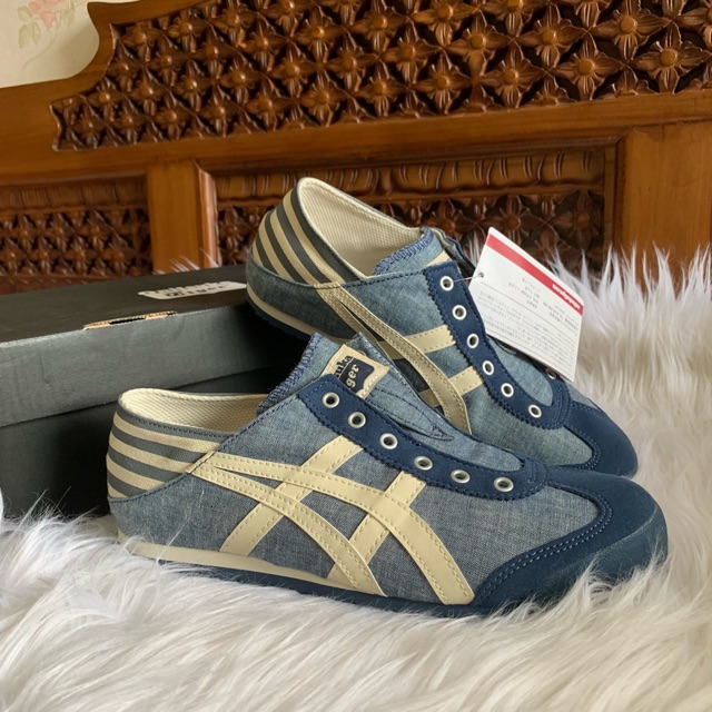 Onitsuka Tiger Slip on