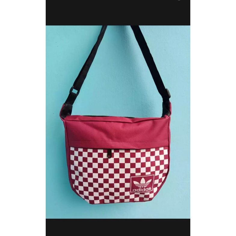 Slingbags Catur Terbaru/Tas Bahu Catur/Tas Selempang Pria/Tas Selempang Catur/Tas Pria Motif Catur T