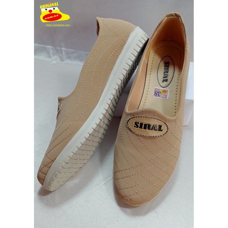 Sepatu Slip On Wanita Motif Jahit Merek Siral Warna Krem S11R02B1 / Sepatu Wanita / Sepatu Slip