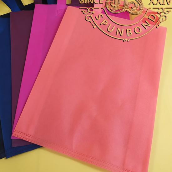 

Goodie Bag Souvenir Pernikahan