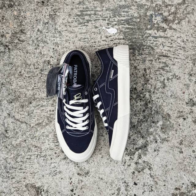 Patrobas equip low black// patrobas /// patrobas equip // compass // sepatu campuss