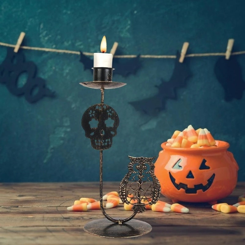 Holder Lilin Desain Labu Penyihir Tengkorak Laba-Laba Bahan Besi Tempa Warna Emas Gaya Retro Untuk Dekorasi Meja Halloween