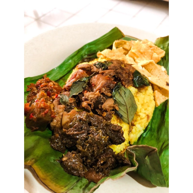 

Nasi Kuning Bakar Komplit