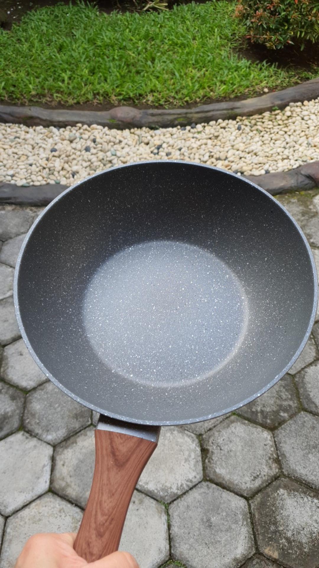 Cypruz Fry Wok / Wajan Penggorengan Marble Gg Kayu 28 Cm