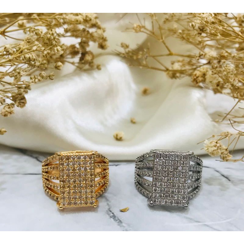 cincin replika berlian mirip berlian asli bahan titanium